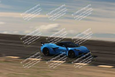 media/Jan-04-2026-SCCA SD (Sun) [[defc442887]]/3-Intermediate 2 group/Session 2 Bowl Speed Pans/